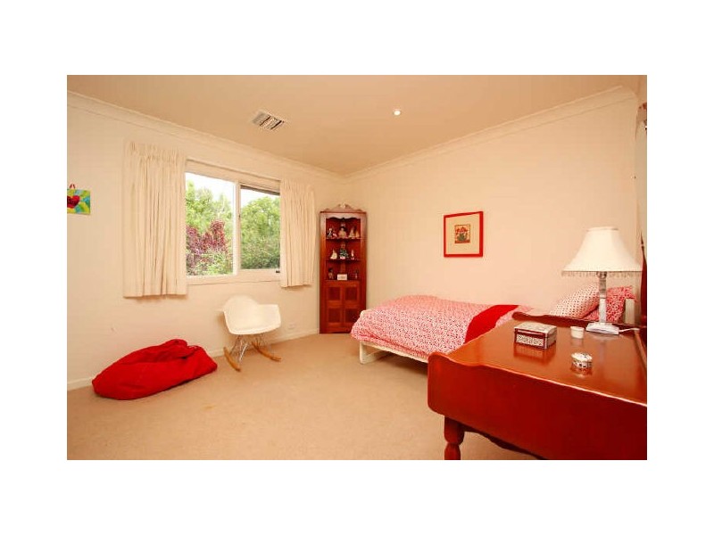 68 Carnegie Crescent, Narrabundah ACT 2604