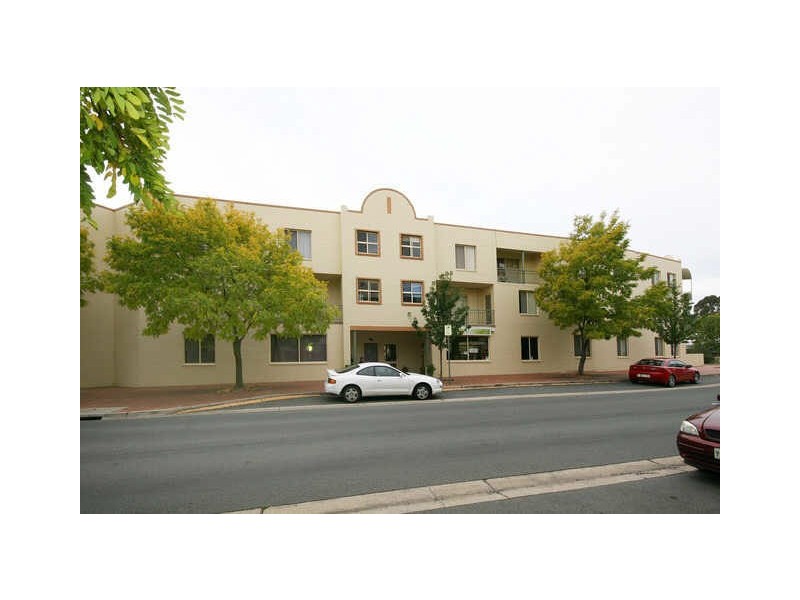 12/2 Antis Street, Phillip ACT 2606