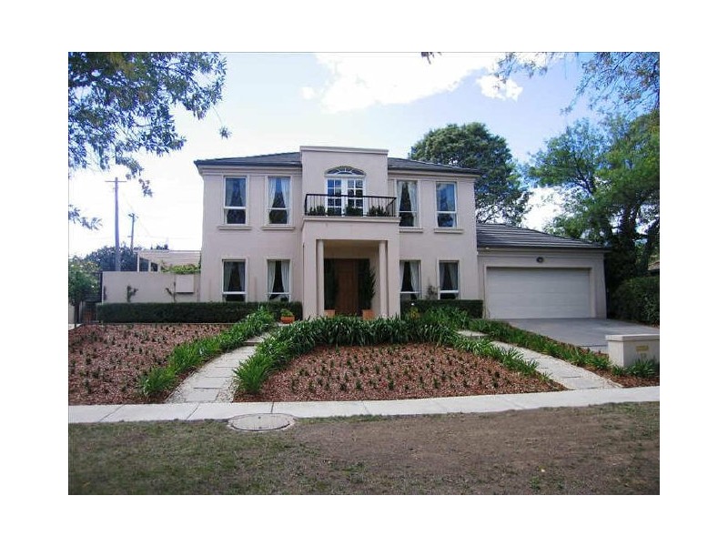 13 MacGillivray Street, Yarralumla ACT 2600
