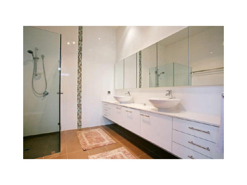 12 Hooker Street, Yarralumla ACT 2600