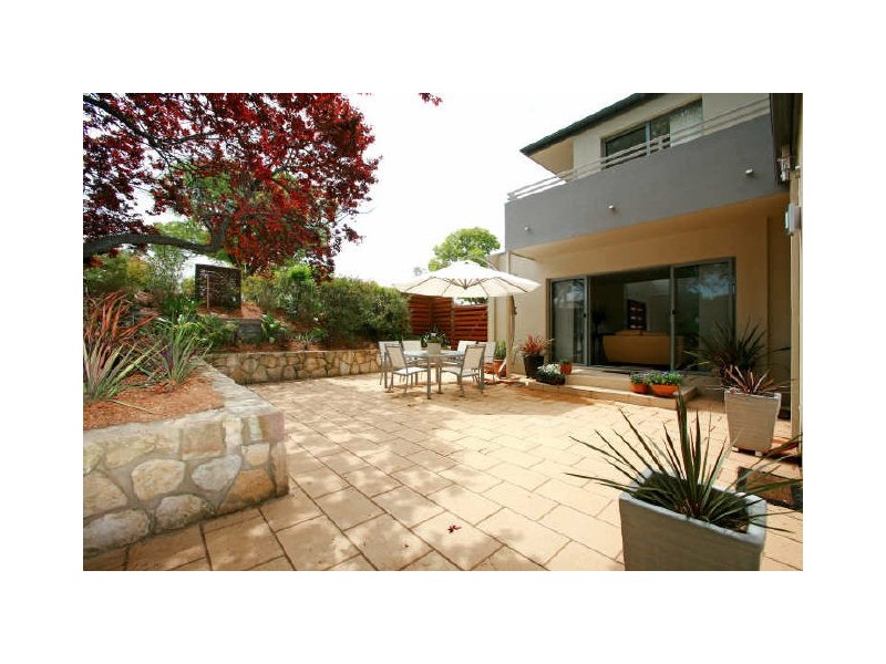 12 Hooker Street, Yarralumla ACT 2600