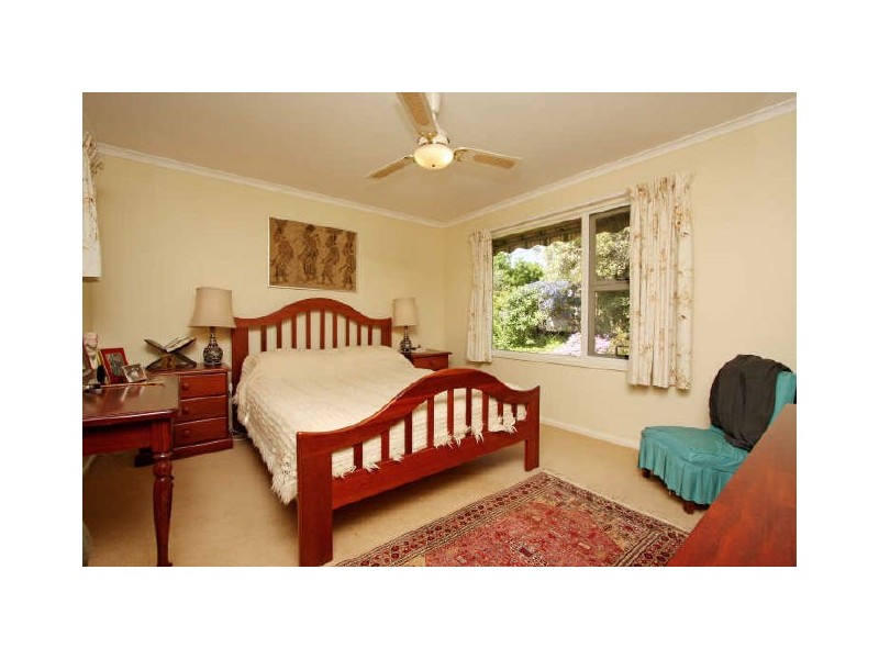 34 Finniss Crescent, Narrabundah ACT 2604