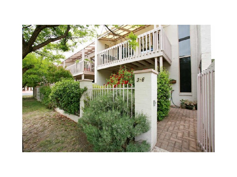 3/6 Port Jackson Circuit, Phillip ACT 2606