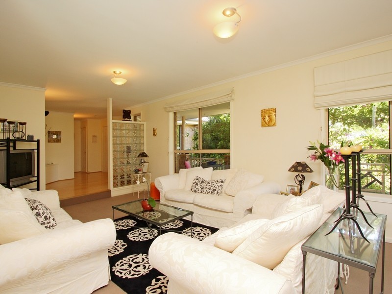 5 Barn Place, Palmerston ACT 2913