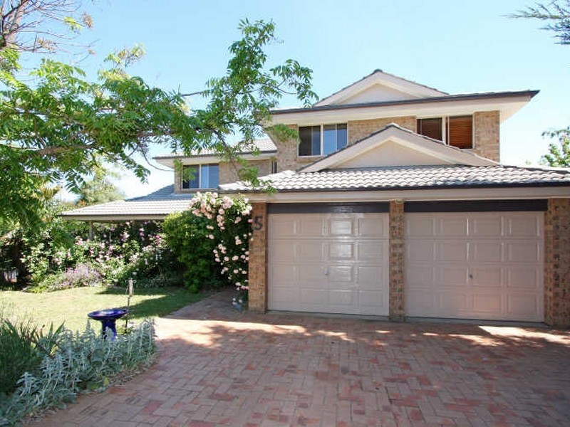 5 Barn Place, Palmerston ACT 2913