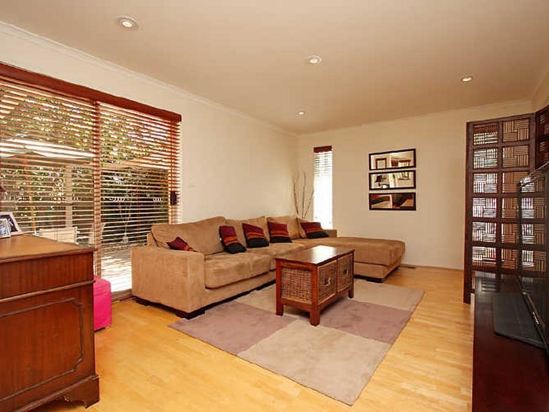 5 Barn Place, Palmerston ACT 2913
