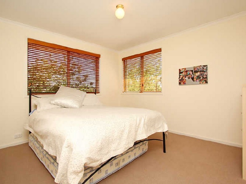 5 Barn Place, Palmerston ACT 2913