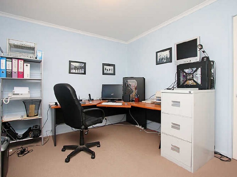 5 Barn Place, Palmerston ACT 2913