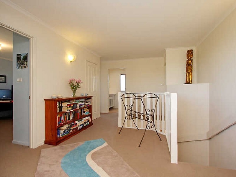 5 Barn Place, Palmerston ACT 2913