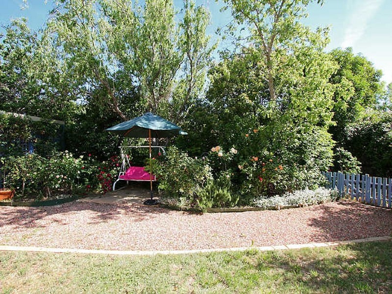 5 Barn Place, Palmerston ACT 2913