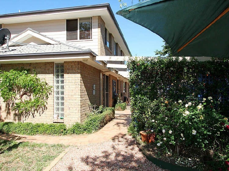 5 Barn Place, Palmerston ACT 2913