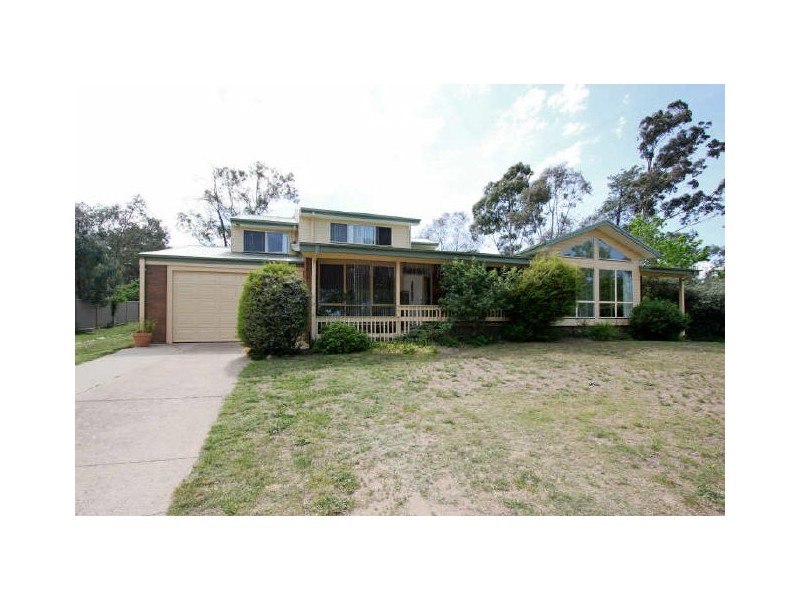 24 Malcolm Place, Kambah ACT 2902