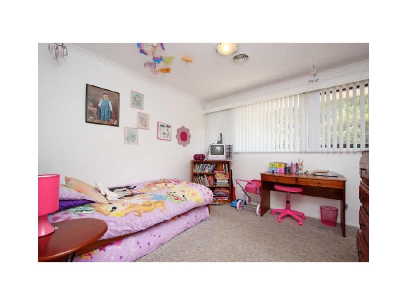 24 Malcolm Place, Kambah ACT 2902