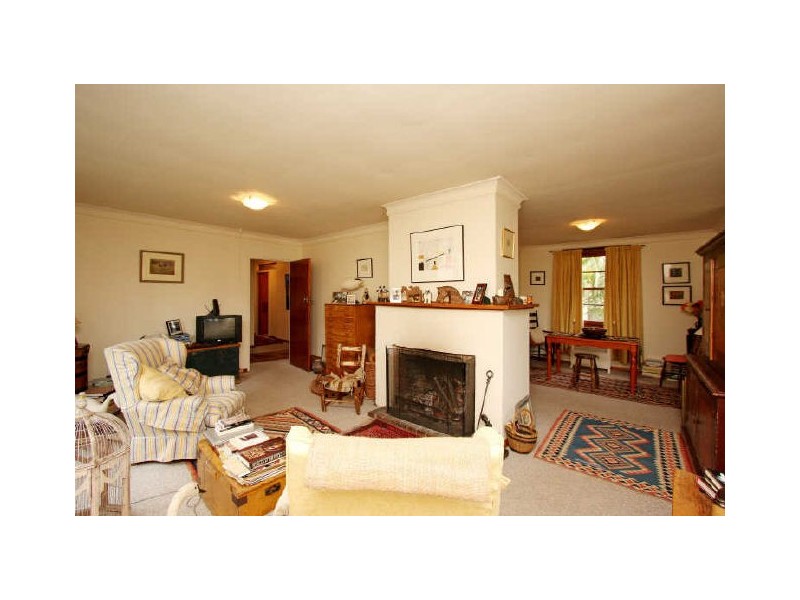 6 Maiden Street, Yarralumla ACT 2600