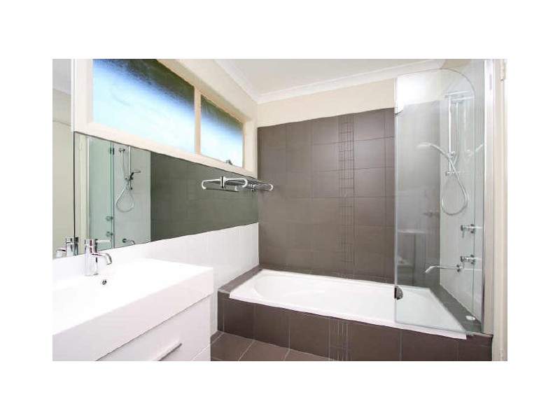 2 Kennerley Street, Curtin ACT 2605