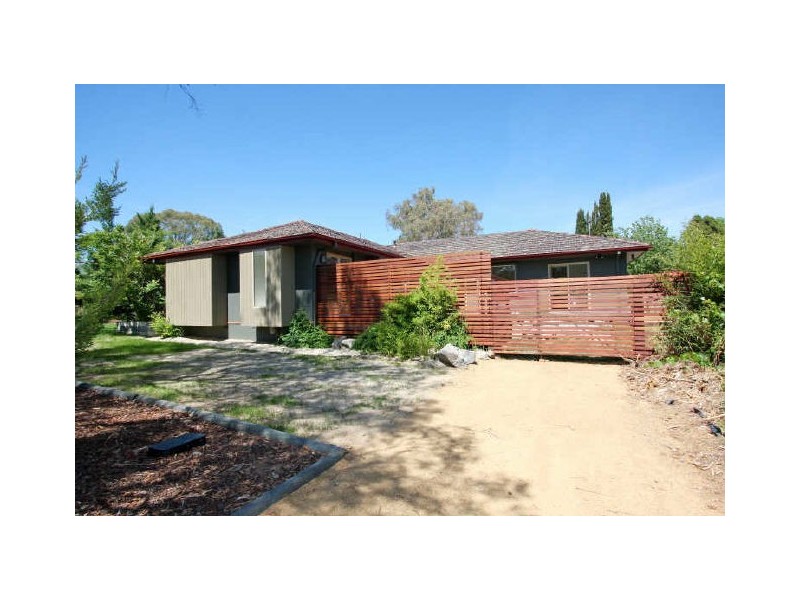 2 Kennerley Street, Curtin ACT 2605