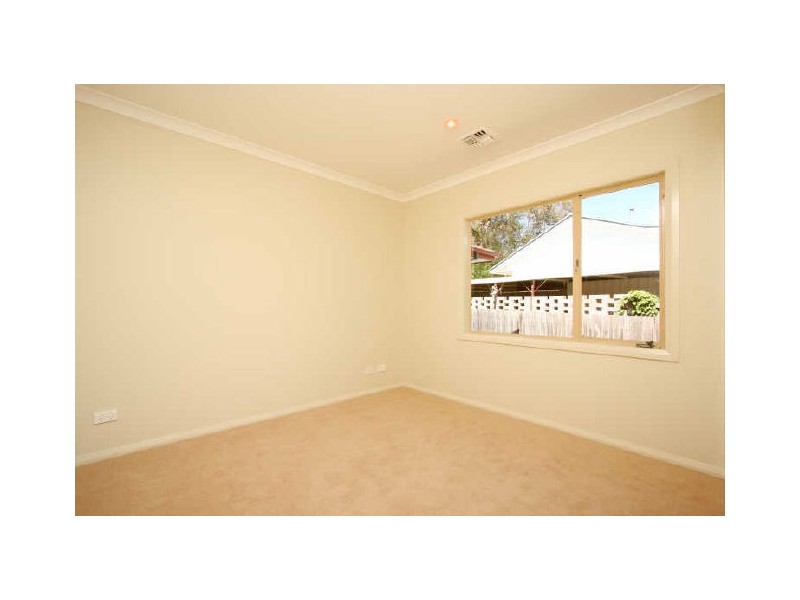 2 Kennerley Street, Curtin ACT 2605