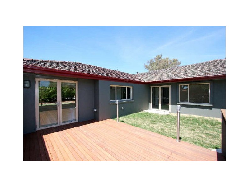 2 Kennerley Street, Curtin ACT 2605