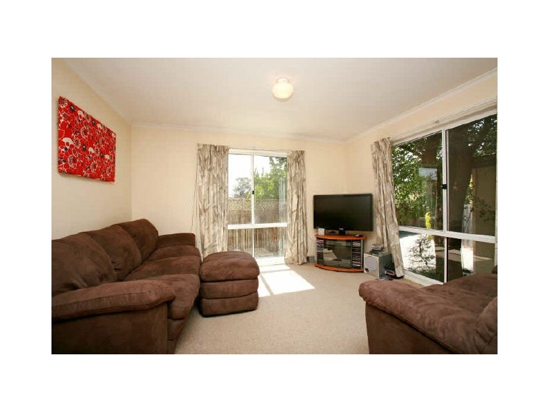 12 and 12A Eggleston Crescent, Chifley ACT 2606