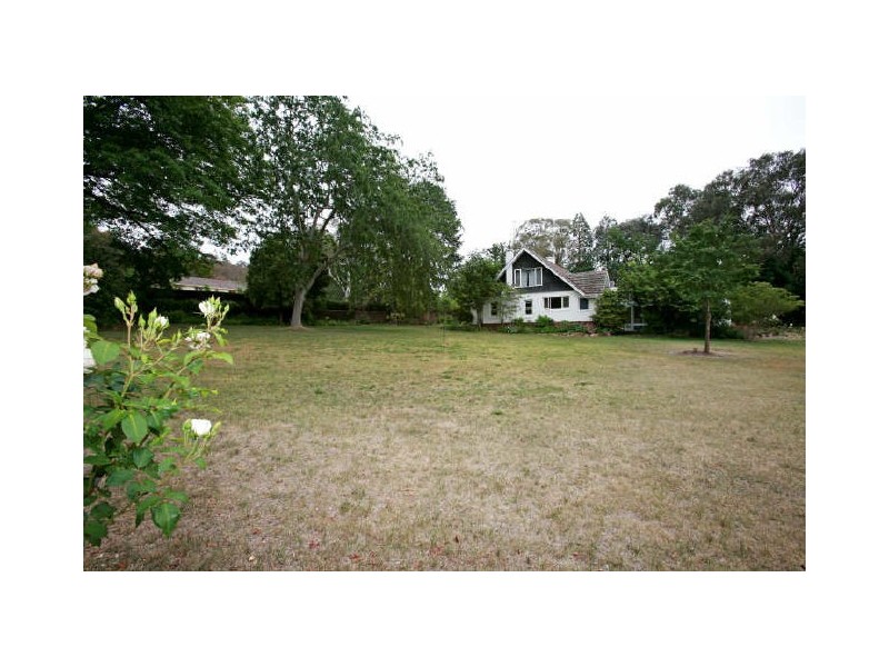 17 Mugga Way, Red Hill ACT 2603