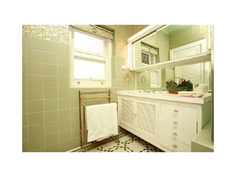 17 Mugga Way, Red Hill ACT 2603