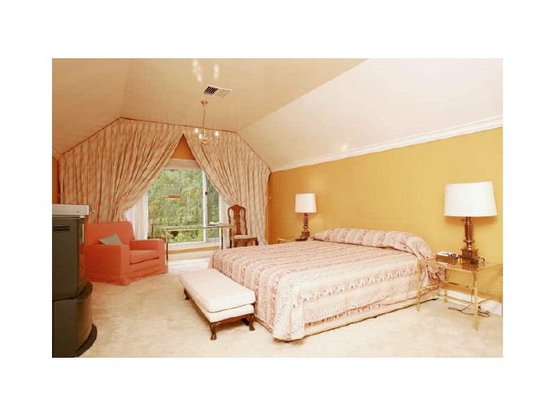 17 Mugga Way, Red Hill ACT 2603