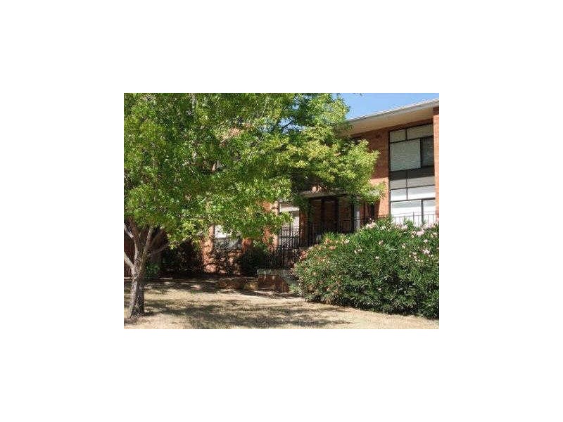 2/78 MacGregor Street, Deakin ACT 2600