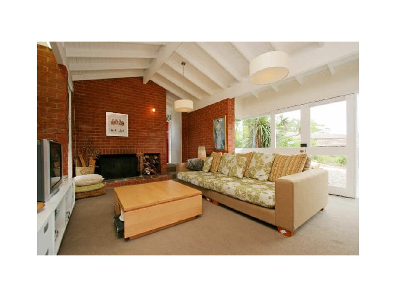 96 Hodgson Crescent, Pearce ACT 2607