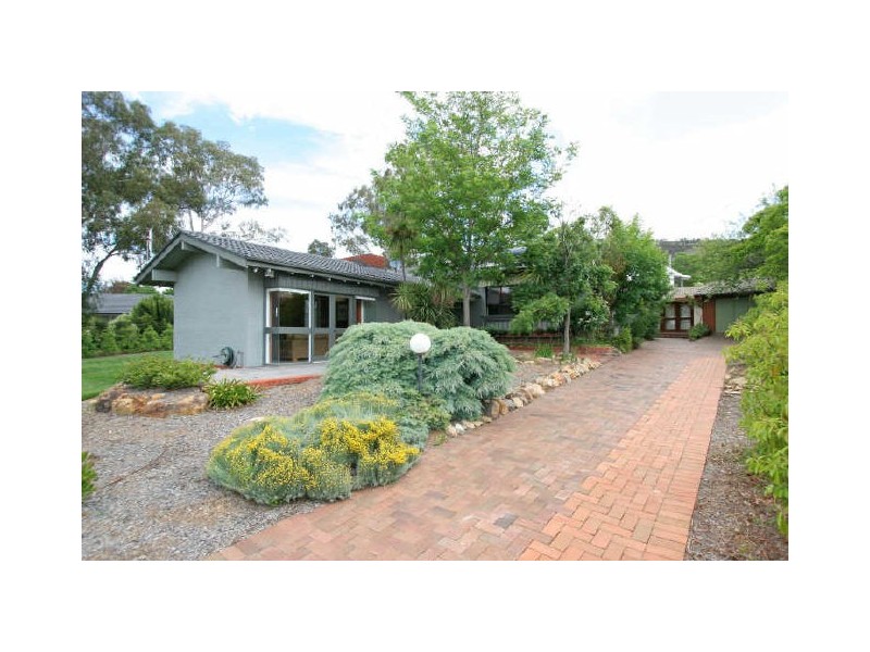 96 Hodgson Crescent, Pearce ACT 2607