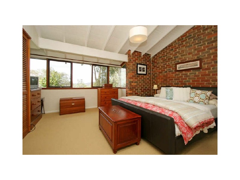 96 Hodgson Crescent, Pearce ACT 2607