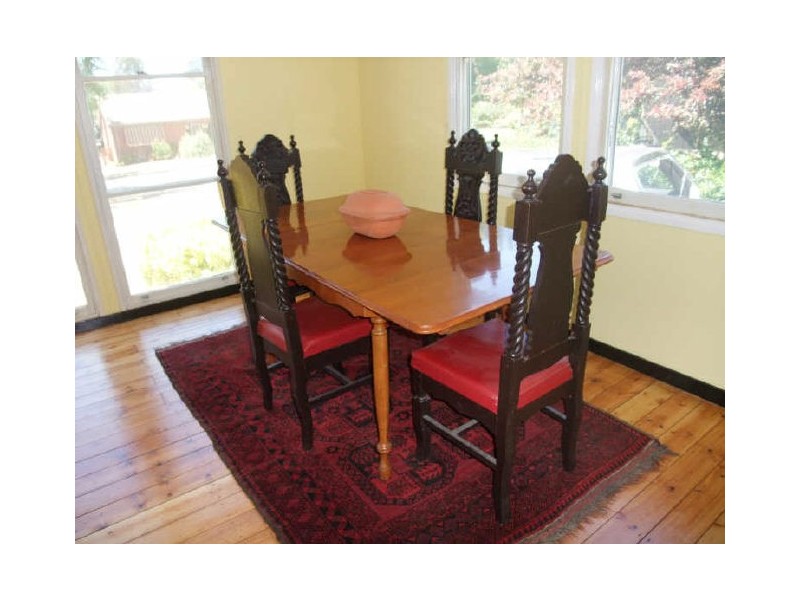 10 Arunta Street, Narrabundah ACT 2604