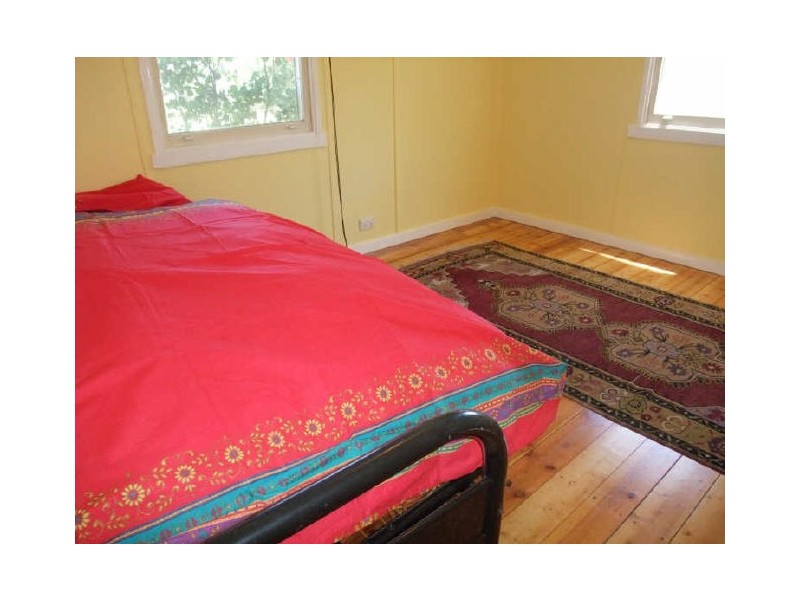 10 Arunta Street, Narrabundah ACT 2604