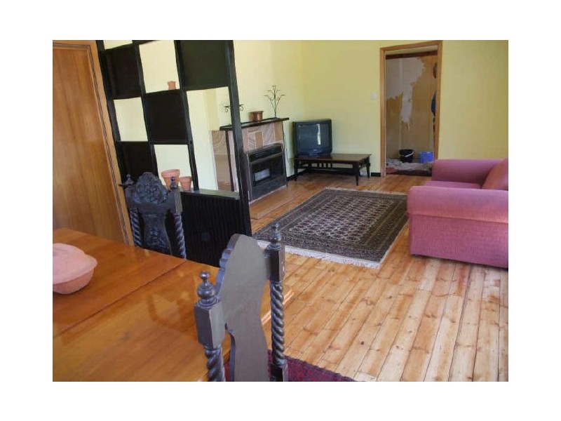 10 Arunta Street, Narrabundah ACT 2604