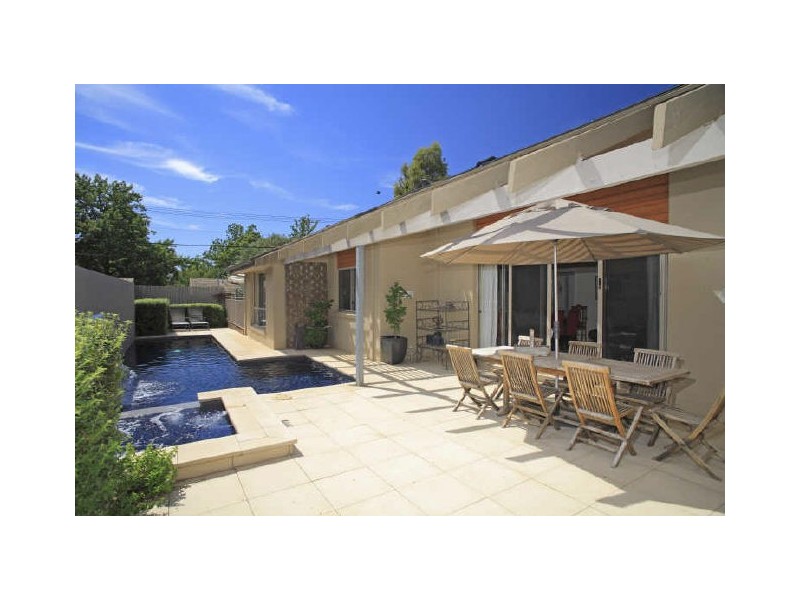 10 Garling Street, Lyneham ACT 2602