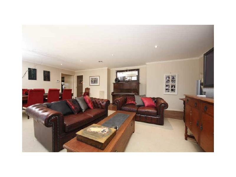 10 Garling Street, Lyneham ACT 2602