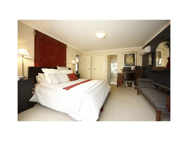 10 Garling Street, Lyneham ACT 2602