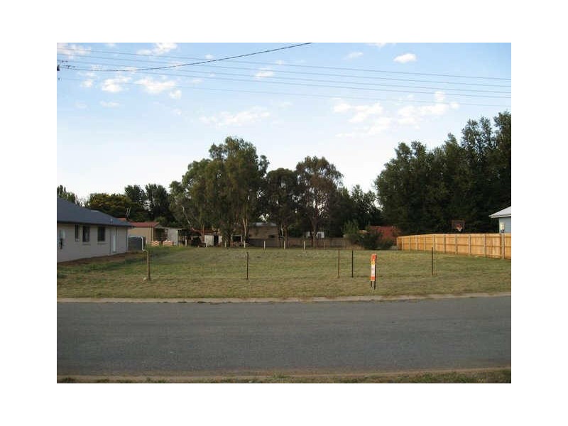 6 Rutledge Street, Bungendore NSW 2621