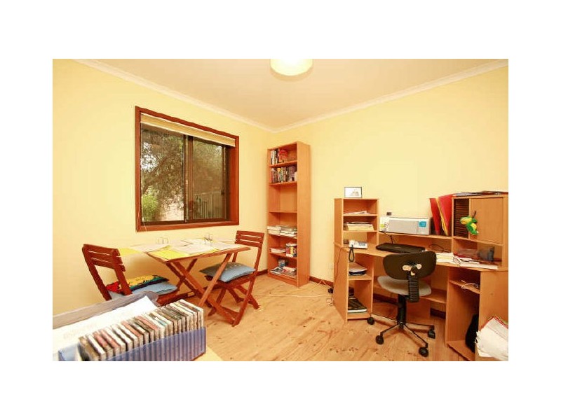 12 Inglis Place, Latham ACT 2615