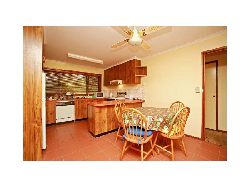 12 Inglis Place, Latham ACT 2615