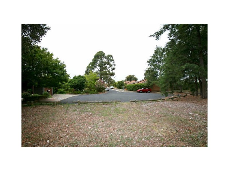 12 Inglis Place, Latham ACT 2615