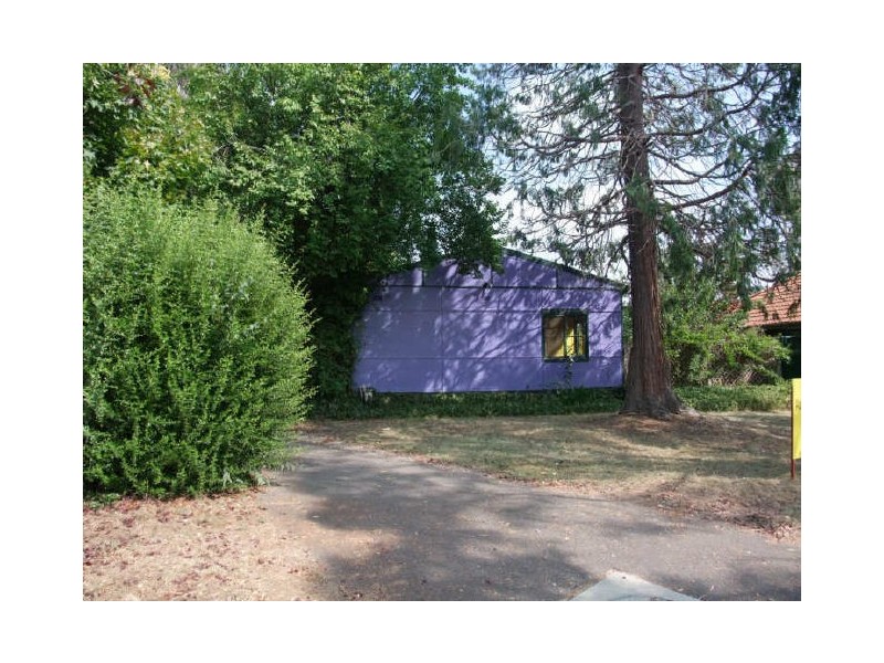 18 Marlee Place, Narrabundah ACT 2604