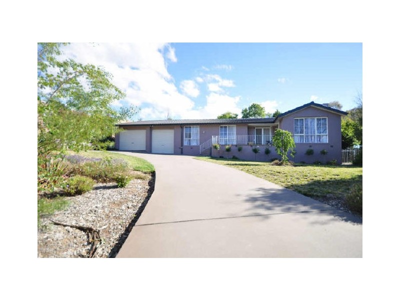 152 Lambrigg Street, Farrer ACT 2607