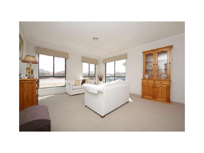 4 Osprey Street, Harrison ACT 2914