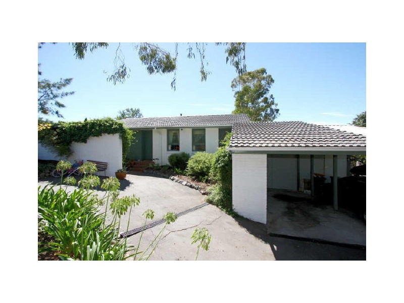 8 Whitelaw Street, Pearce ACT 2607