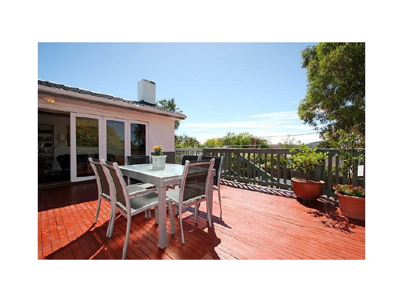 8 Whitelaw Street, Pearce ACT 2607