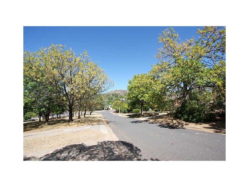 8 Whitelaw Street, Pearce ACT 2607