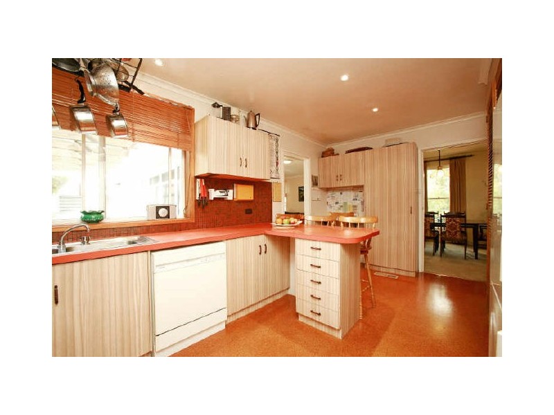 2 Arkana Street, Yarralumla ACT 2600