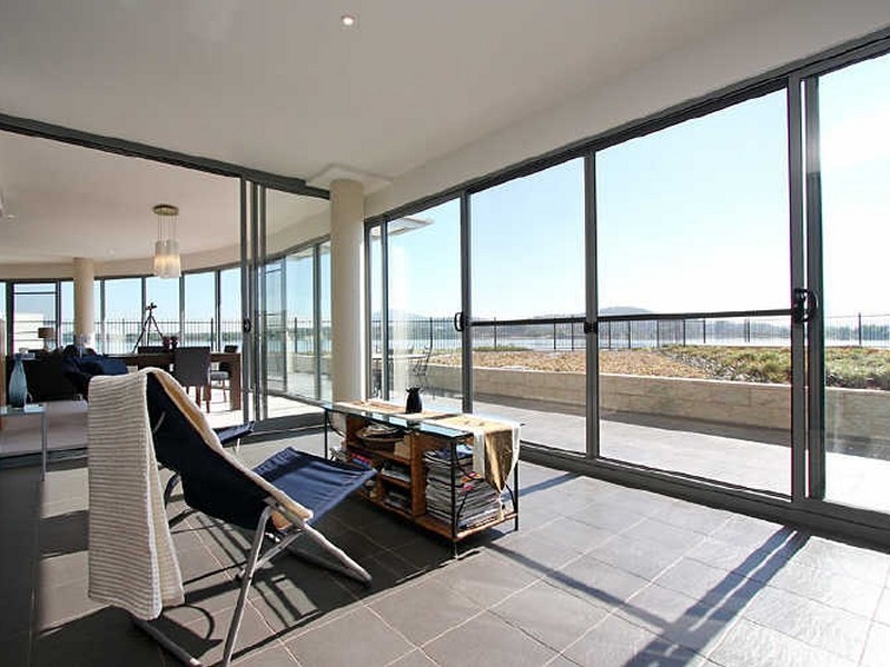 82/13 Eastlake Parade, Kingston ACT 2604