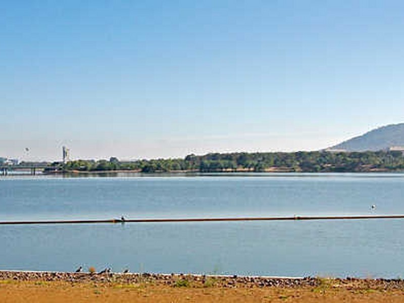 82/13 Eastlake Parade, Kingston ACT 2604