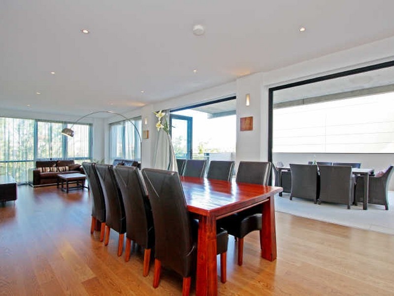 4/11 Sydney Avenue, Barton ACT 2600